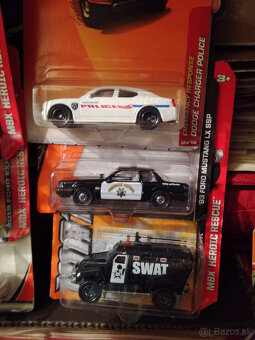 policajne auta od Matchbox-u - 3