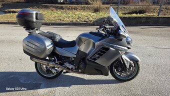 Kawasaki gtr 1400 - 3