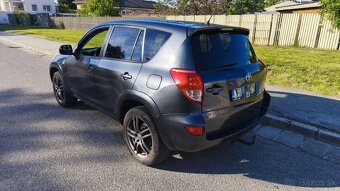 TOYOTA RAV4 2.2 D-4D - 3