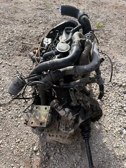 Motor 1.9tdi 66kw stará rotačka - 3