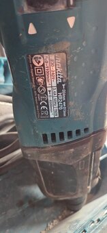 Makita hr2470 - 3