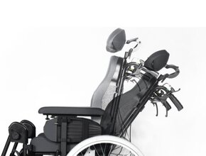 Polohovací invalidný vozík - 3