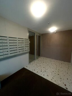 Exkluzívny 1,5 izbový byt s vlastným park. miestom - 3