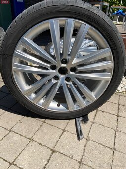 Škoda Superb 3, Sirius R19 8J ET44 5x112 - 3