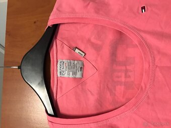 TOMMY HILFIGER originál baby pink damske tricko S - 3
