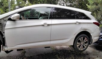HYUNDAI i40 CW 1.7 CRDi 2015 predám DVERE, MOTOR D4FD, TRYSK - 3