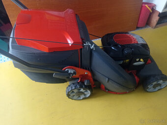 Husqvarna LC 48 V s pojazdom - 3