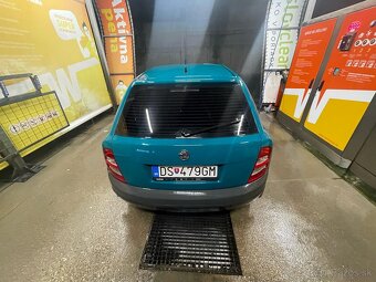 Škoda Fabia Junior Hatchback | 2002 | Jednoduché a lacné aut - 3