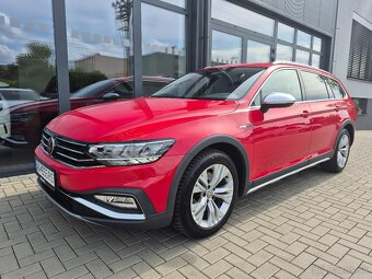 Volkswagen Passat Alltrack 2.0 TDI 4MOTION DSG Business - 3