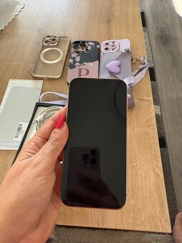 iPhone 13pro 128gb gold - 3