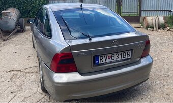 Opel Vectra Limousune - 3