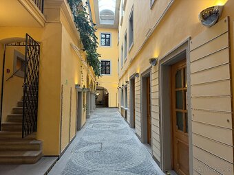 PRENÁJOM kancelárií - Michalská od 26 m2, BA I - 3