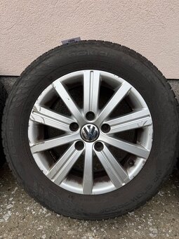 Hliníkové disky VW so zimnými pneumatikami. - 3