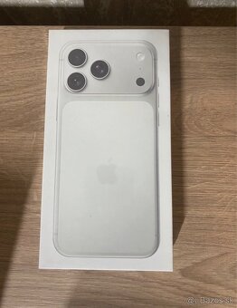 iPhone 17 Pro Max 1TB Strieborná, biela Nový, rozbalený len - 3