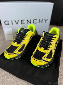 Givenchy - original - 3