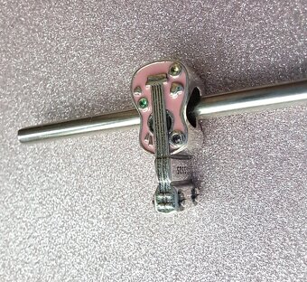 Prívesok Ružová Gitara - 3