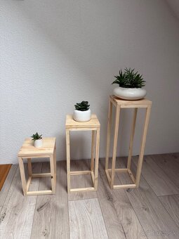 Borovicové stojany na kvety . - 3