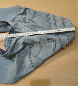 Dámske rifle Levis W28L34 - predané - 3