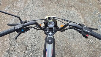 Manet korado 2kw ...5300km - 3