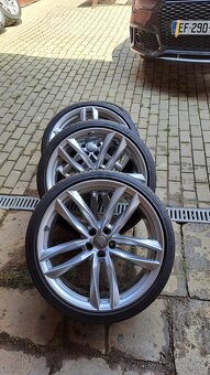 Audi 5x112 R21 stredová 66,6  ET25 - 3