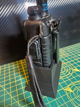Stojan pre vysielačku UV-5R - 3