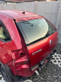 Rozpredam citroen c4 1.6 vti - 3