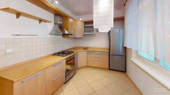 2-izbový byt s veľkým balkónom i pivnicou Novej Dubnici (kúp - 3