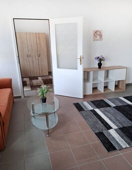 Na prenájom nový, 2-izbový apartmán na Južnej tr. - 3