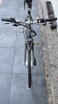 Elektrobicykel Giant so zadným nosičom - 3