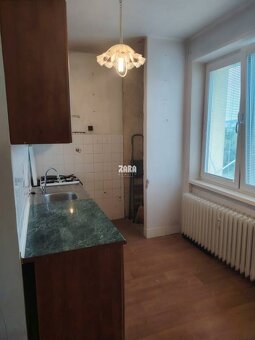 SEVER -Národná trieda: 2 izbový tehlový byt 53m2, 5 posch, v - 3
