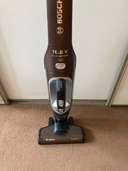 Predam tycovy vysavac Bosch - 3