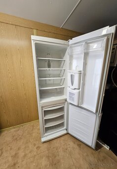 Chladnička LG  No Frost 190cm - 3