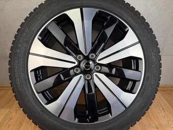 Originál zimní kolesa Volvo XC40 Recharge R19 - 3