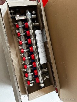 Viessmann nerezovy rozdelovac 8 a 6 okruhov - 3