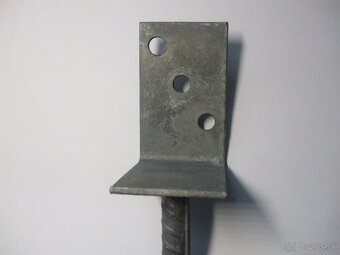 L na roxore = skryte kovanie pod konstrukciu do zeme, pozink - 3