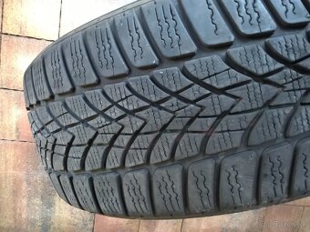 4 ks ZIMNÉ 205/45 R17 88V DUNLOP cca 6-7mm - UŽ OD 100€/sada - 3