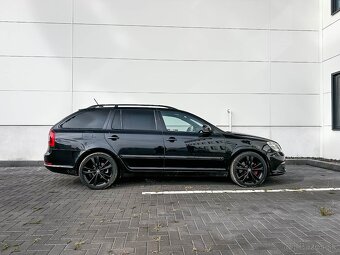 Škoda Octavia II Combi 2.0 TDI CR DPF RS DSG - 3