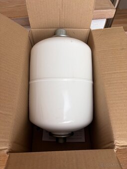 Tlaková nádoba prietočná 8l - 3