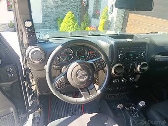 Jeep Wrangler 2.8 SPORT 4X4 - 3