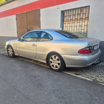 Mercedes CLK 320 V6 - 3
