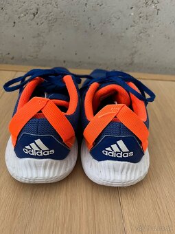 Tenisky Adidas non-marking 37 1/3 - 3