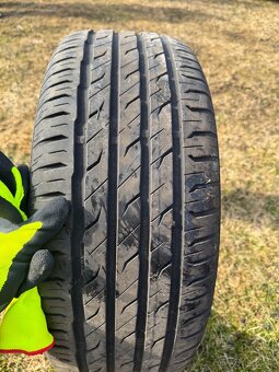 Predám Letné pneu Michelin r17 a Semperit r17 - 3