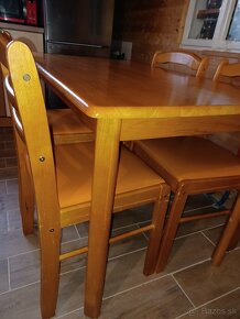 Jedálenský set stôl + 4 stoličky - 3