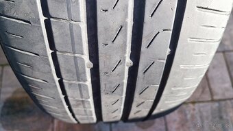 Pirelli Cinturato P7 235/40 R19 - 3