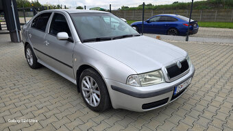 Škoda Octavia 1.8 T Elegance - 3