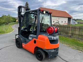 Vysokozdvyžný vozík Toyota 25, rok 2018 - 3