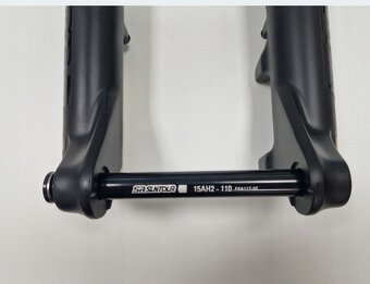 Vidlica Suntour raidon 34 air 29" Boost 120 - 3