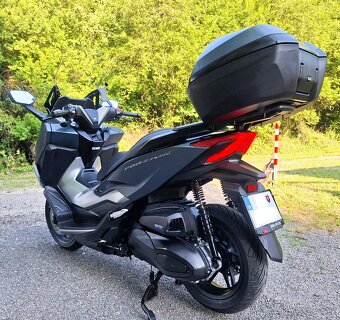 Honda Forza 350 smart TOP BOX - 3