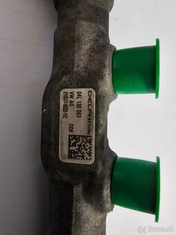 ROZDELOVAČ PALIVA 2.0 TDI 04L130093. - 3