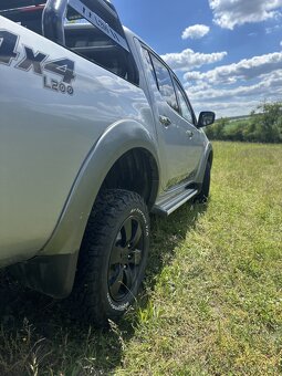 Mitsubishi L200 - 3
